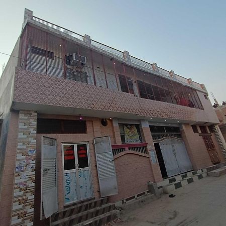 Hotel O Jyotish House Ayodhya Eksteriør billede