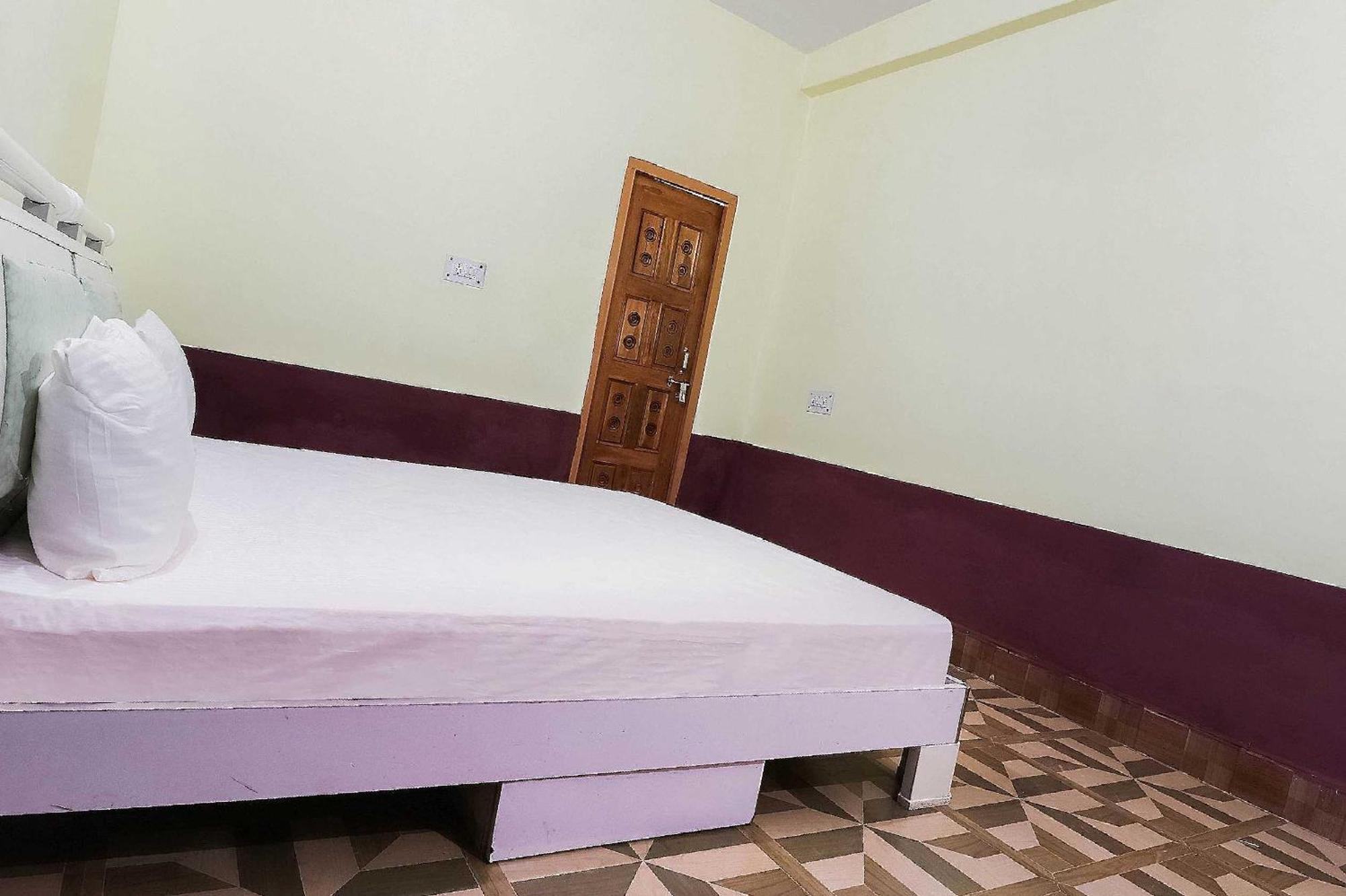Hotel O Jyotish House Ayodhya Eksteriør billede