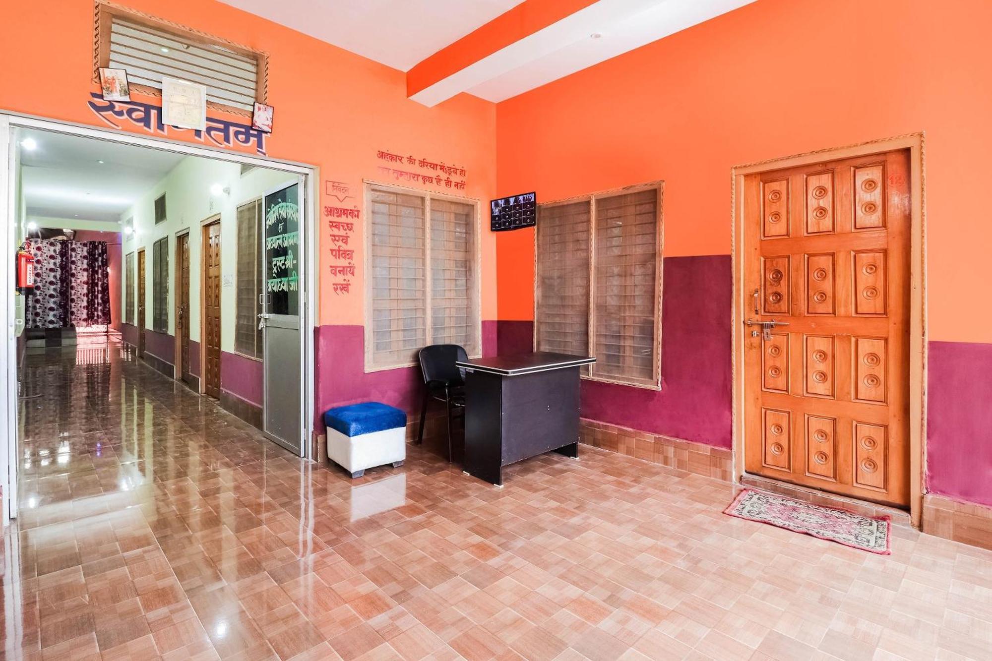 Hotel O Jyotish House Ayodhya Eksteriør billede
