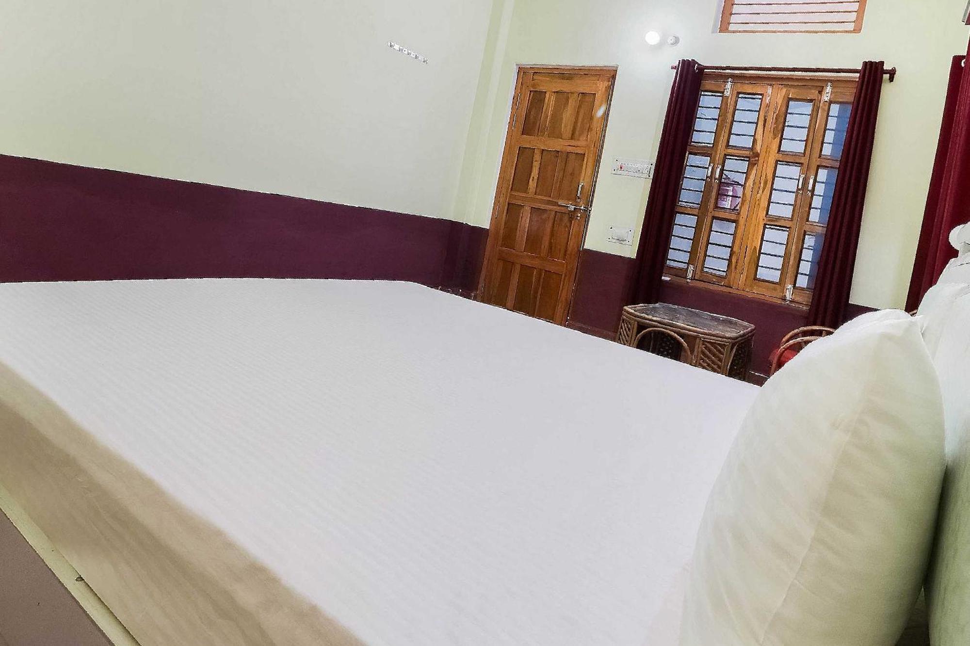 Hotel O Jyotish House Ayodhya Eksteriør billede