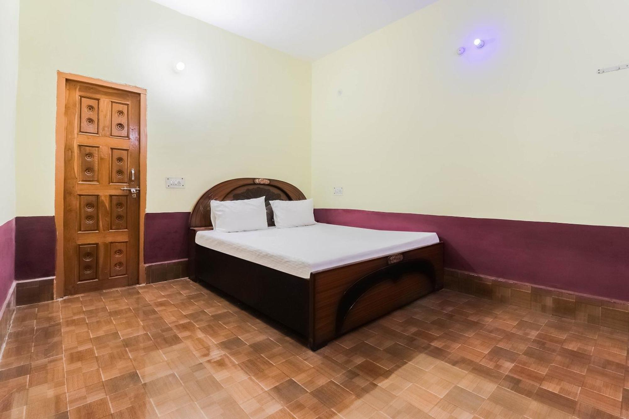 Hotel O Jyotish House Ayodhya Eksteriør billede