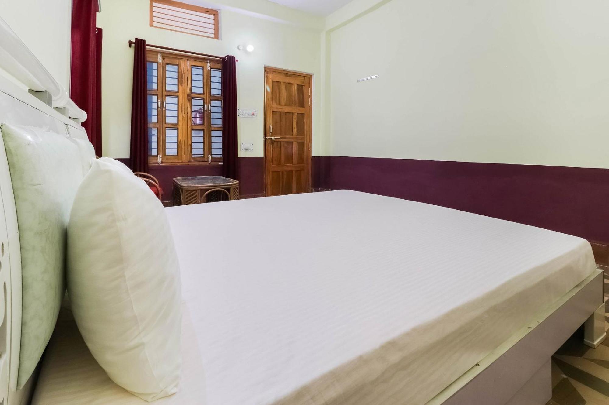 Hotel O Jyotish House Ayodhya Eksteriør billede